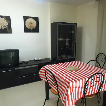 Oliveras Apartamento *